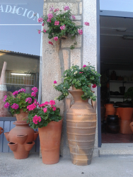 Piezas para jardinería y decoración en alfarería de moveros