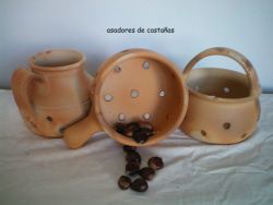 Fotografía: Asadores de castañas alfarería paco moveros